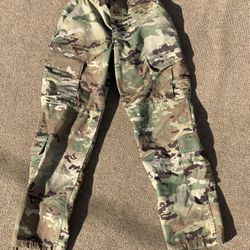 Vintange Camo Cargo Pants Size M