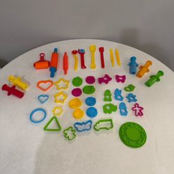 Play-Doh Tool and Cutter Set