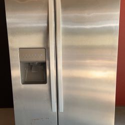 Whirlpool Double Door Fridge 