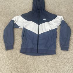 Men’s Nike Windrunner Jacket M
