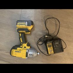 20v Dewalt 1/2 Impac Wrench  With Batery And Charger 