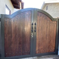 Custom Double Gates