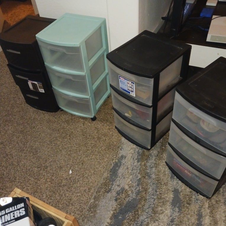 4 3 Drawer New Plastic Storage /cubbies Asking $20 Each Or All For $60