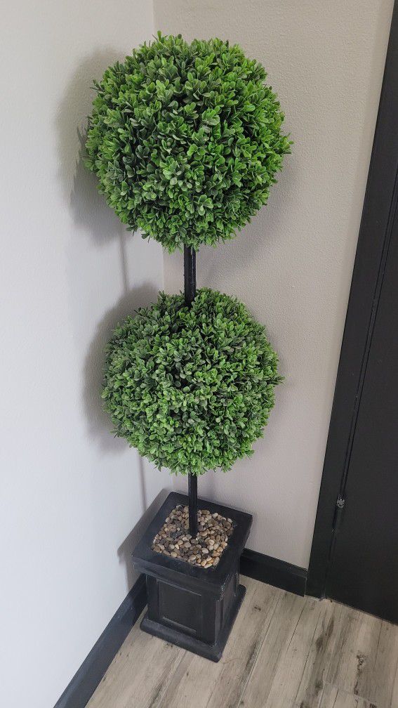 Double Globe 48inch. Artificial Boxwood Topiary
