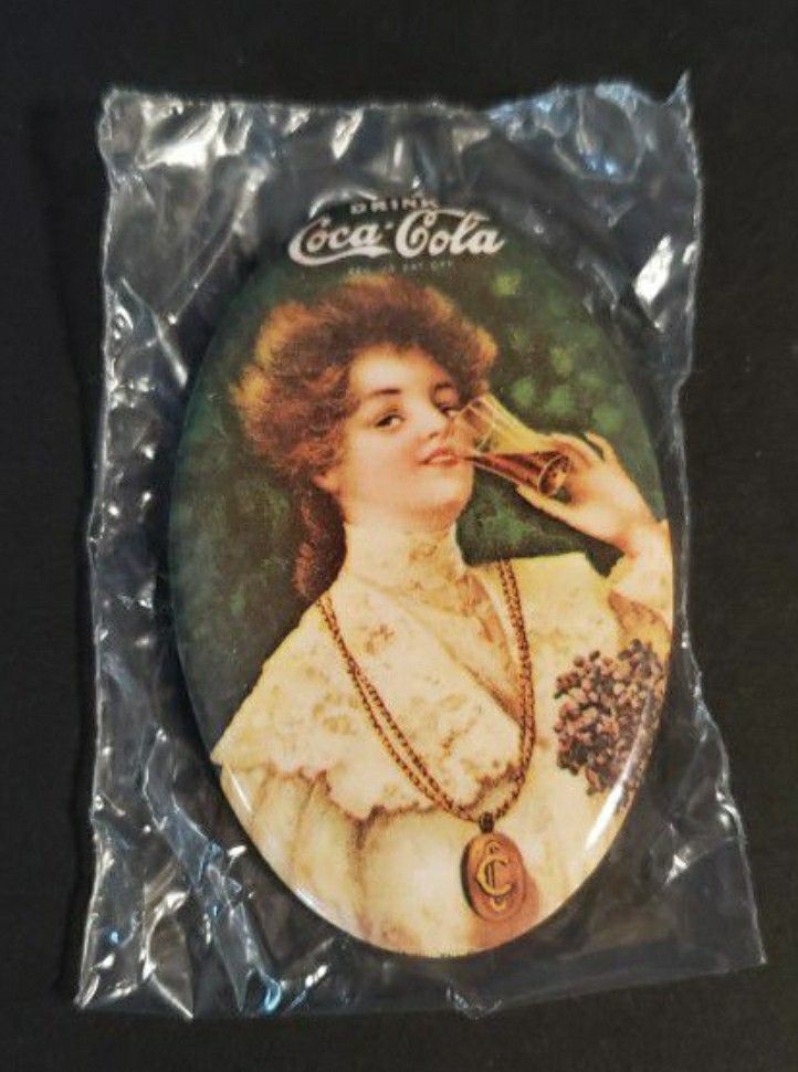 Vintage 1973 Coca Cola Pocket Mirror Advertising