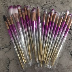 Set Of 20 Make Up Brushes 