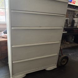5 Drawer Dresser 