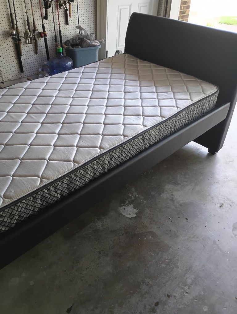 Leather Twin bed Mattress And Frame