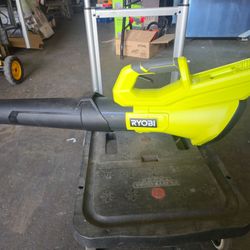 RYOBI 40V 120 MPH 550 CFM Cordless Battery Leaf Blower (Tool Only