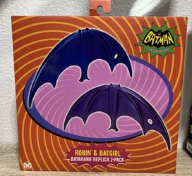 Batman (1966 TV Show) - Prop Replica - Batgirl & Robin Batarangs 2 Pack DC Neca
