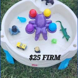 Water Table W Toys READ DESCRIPTION 