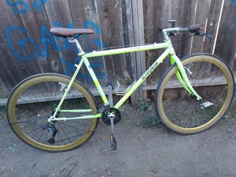 NEON GREEN FIXIE BIKE (SKYKORIM) **MODESTO**