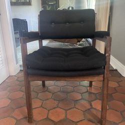 The Hon Murphy Miller Chair