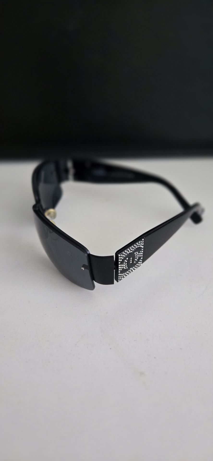 CHANEL sunglasses