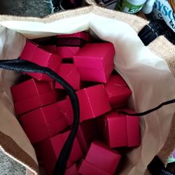 30+ Hot Pink Gift Boxes 🎁