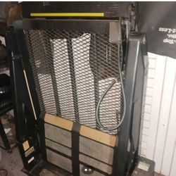 Braun Wheelchair Lift