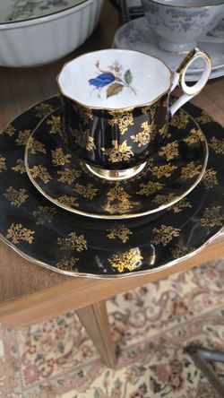 Vintage collectible Cup and sauce with lunch plate