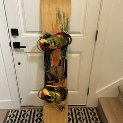 Snowboard - Arbor  - 157cm and Union Bindings - Large/Medium