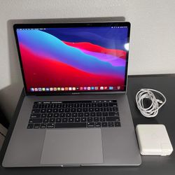 Macbook PRO 2016 15" I7 2TB 