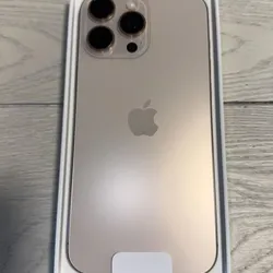 Like new IPhone 16 pro 256 gb in box unlocked