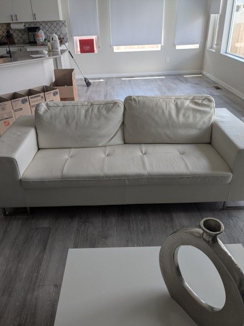 Genuine High Quality Leather White Sofa and Chair