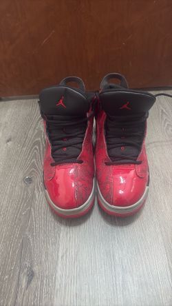 Size 12 - Jordan Dub Zero Toro Bravo