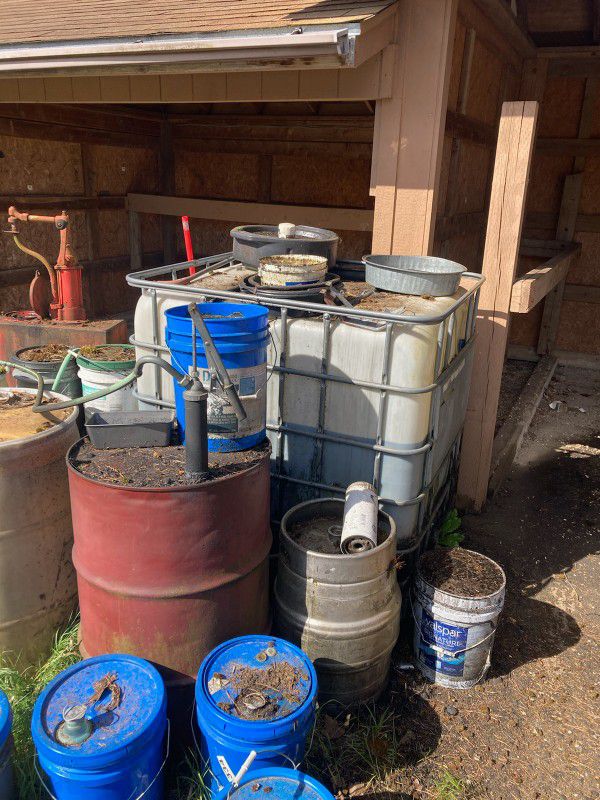 Free - Used Oil/containers
