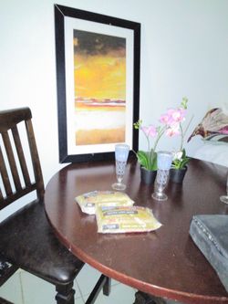 Dining table + 3 chairs