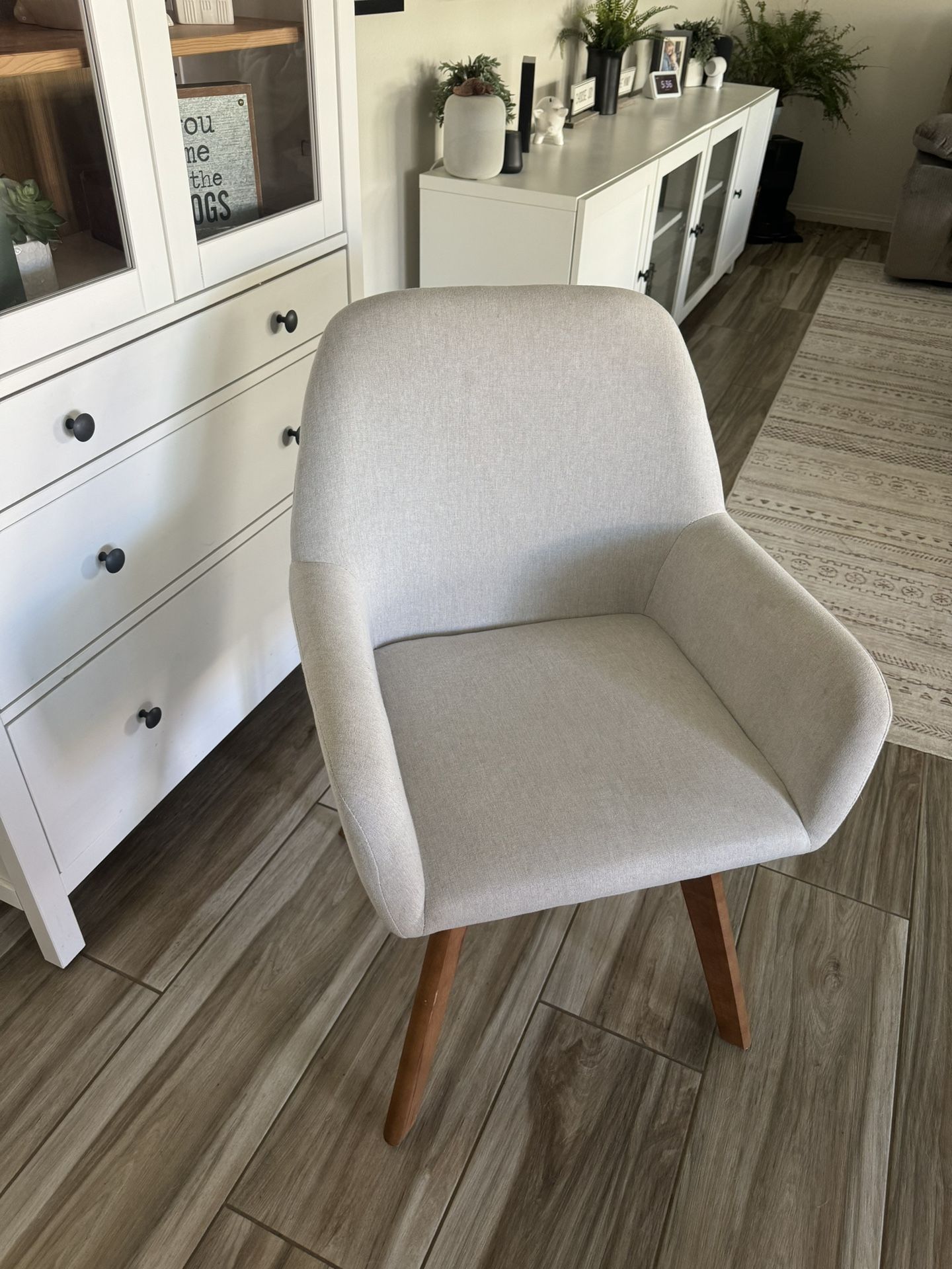 Dinning Chair Desk Chair No Wheels, Mid Century Modern 360 Swivel Accent Chair, Linen Fabric Upholstered Armchairs with Wood Legs, Off White $100 Each