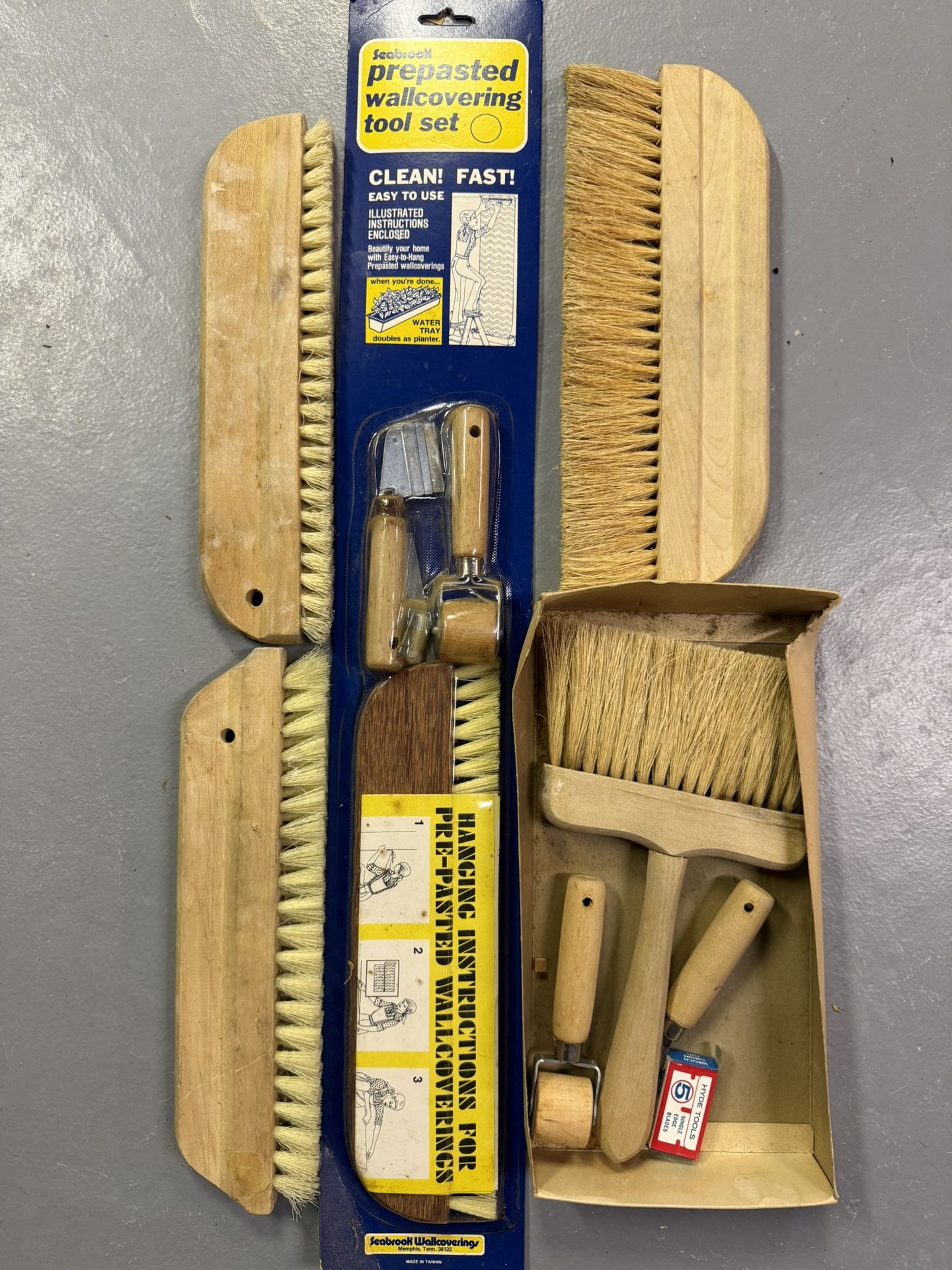 Wallpaper Hanging Supplies