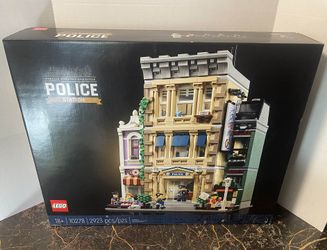 Lego Icons Police Station 10278 Brand NEW Factory Sealed Retired Set 2923pcs