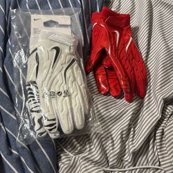 brand new gloves size large in adults 