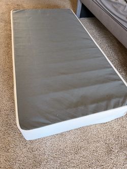 1 box spring in a very good condition
