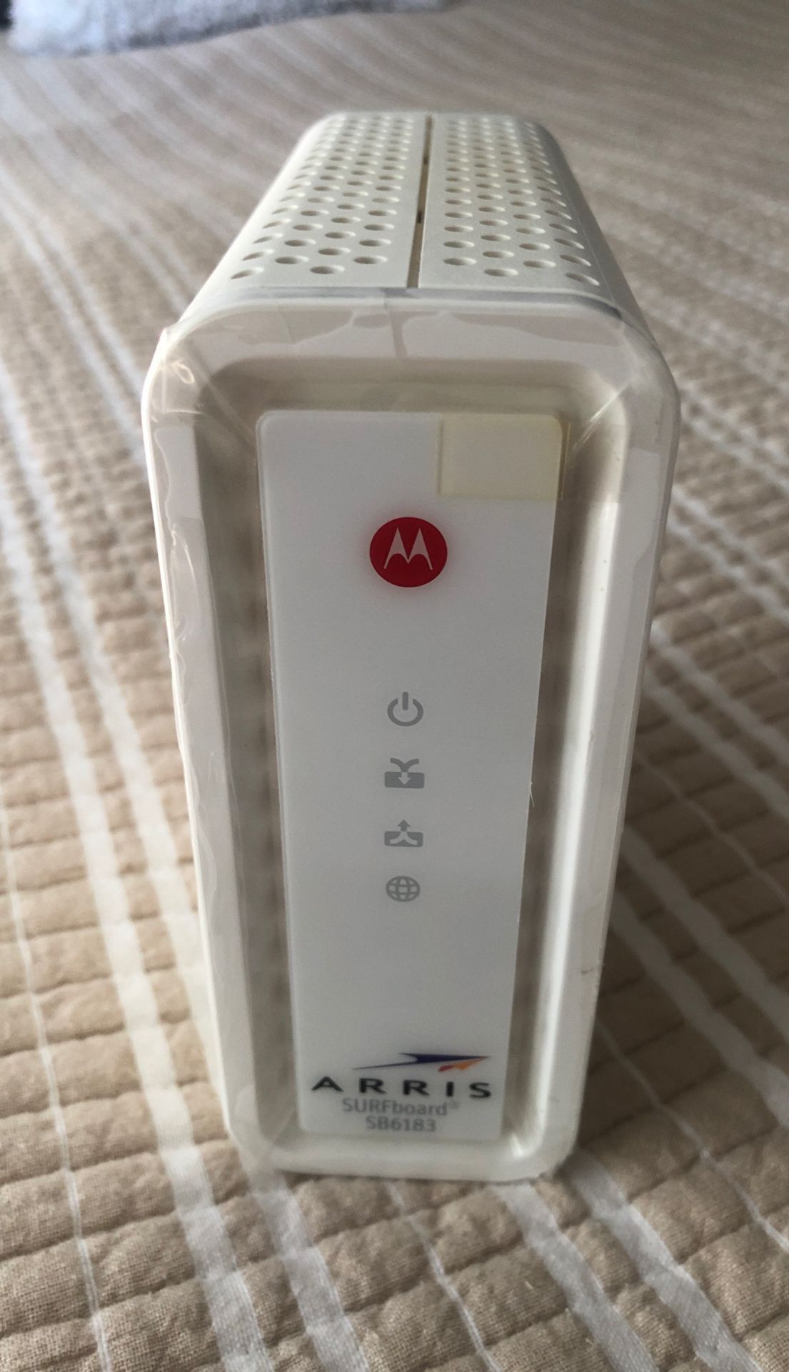 ARRIS SB6183 Modem Works perfect