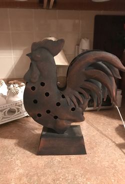 Rooster candle holder