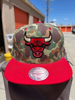 Mitchell & ness Chicago bulls camo strapback hat