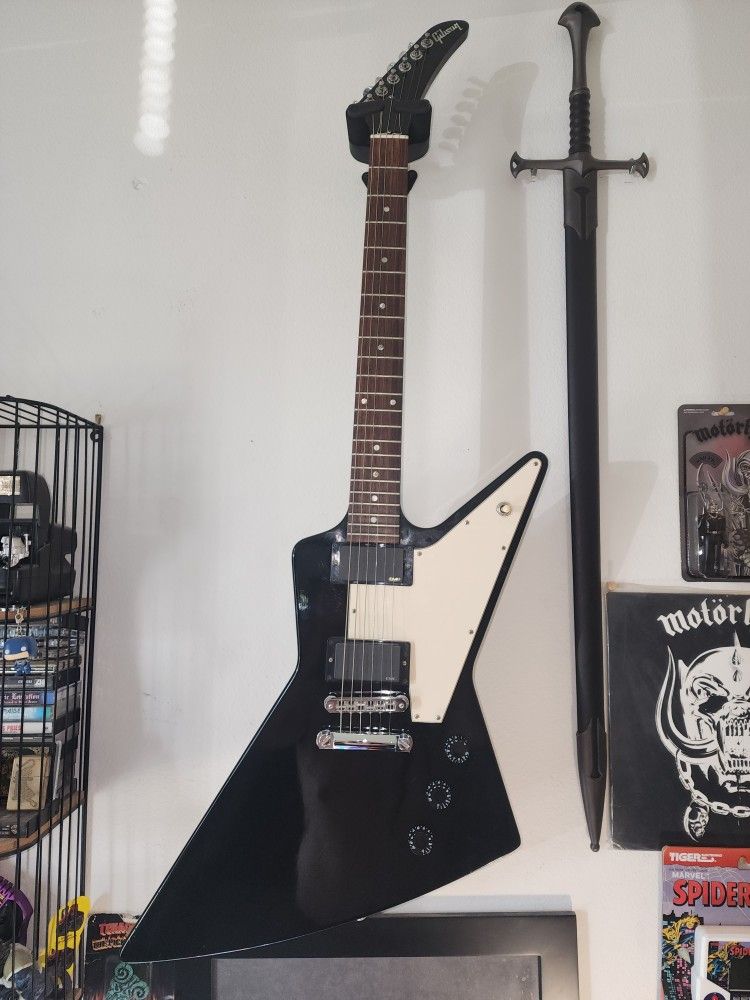 Gibson Explorer
