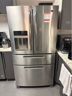 Maytag 4-Door French Door Refrigerator (Stainless Steel)