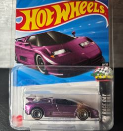 Hot Wheels Super Treasure Hunt