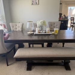 Dining Room Table 