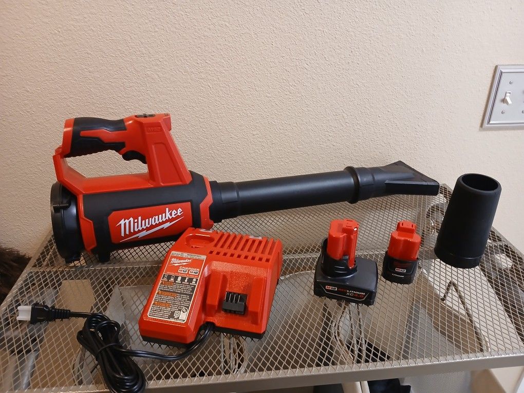 M12 12V Lithium Ion Cordless Compact Spot Blower with M12 Compact