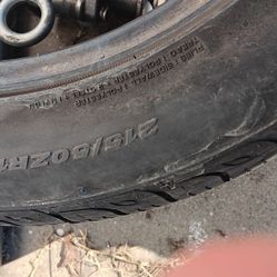 1 Used Tire 215/50/17