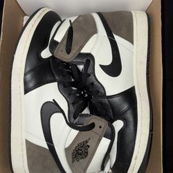 Jordan 1 Mocha
