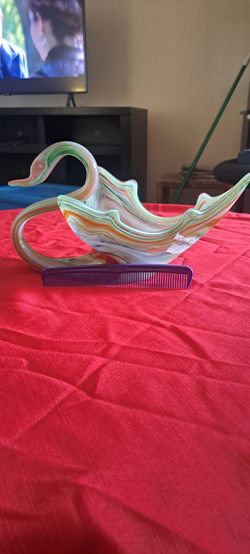 Swan glass bowl
