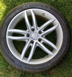 Mercedes Benze C330 rims and tires