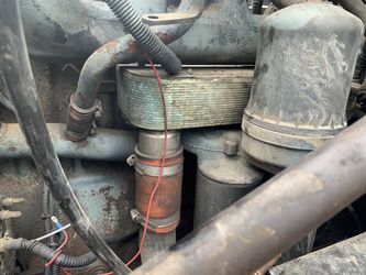Mack oil cooler