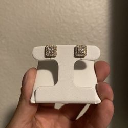 1 CTW Stud Earrings 14K Yellow Gold 