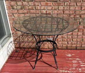 Round Glass Top Outdoor Patio Table