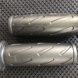Moto Hand Grips