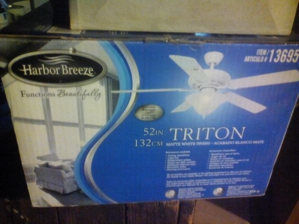 Harbor Breeze 52 Ceiling Fan Light Kit With Remote For Sale In South Portland Me Offerup
